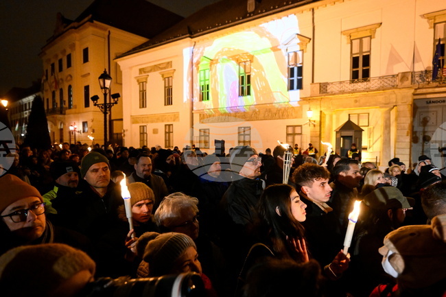 Хиляди протестираха срещу правителството в Унгария след скандал с малтретиране на деца в център за задържане на непълнолетни