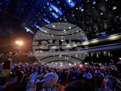 Концерт на Лили Иванова в зала 1 на НДК, 13 декември 2025 г., снимка – Даниел Димитров/ БТА