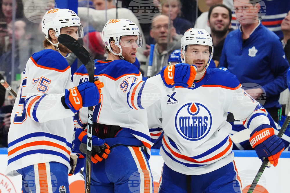 Oilers Maple Leafs Hockey