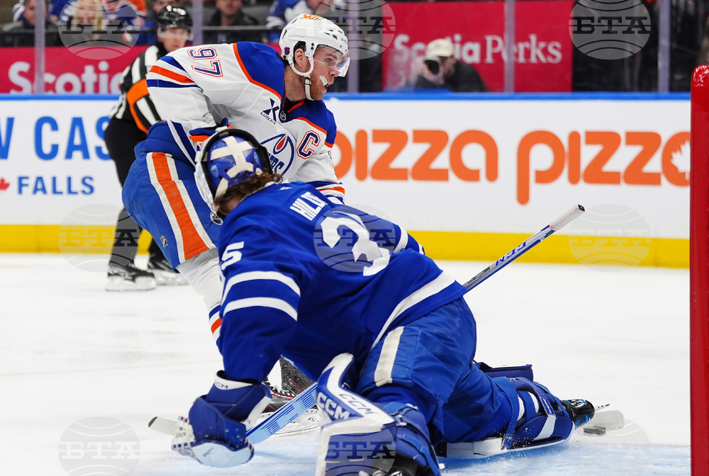 Oilers Maple Leafs Hockey