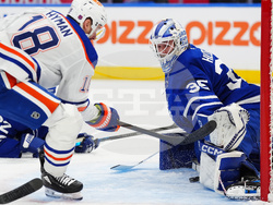 Oilers Maple Leafs Hockey