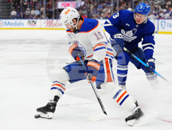 Oilers Maple Leafs Hockey
