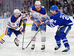 Oilers Maple Leafs Hockey