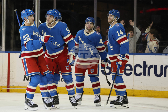 Ню Йорк Рейнджърс се наложи над Филаделфия след дузпи в двубой от Националната хокейна лига