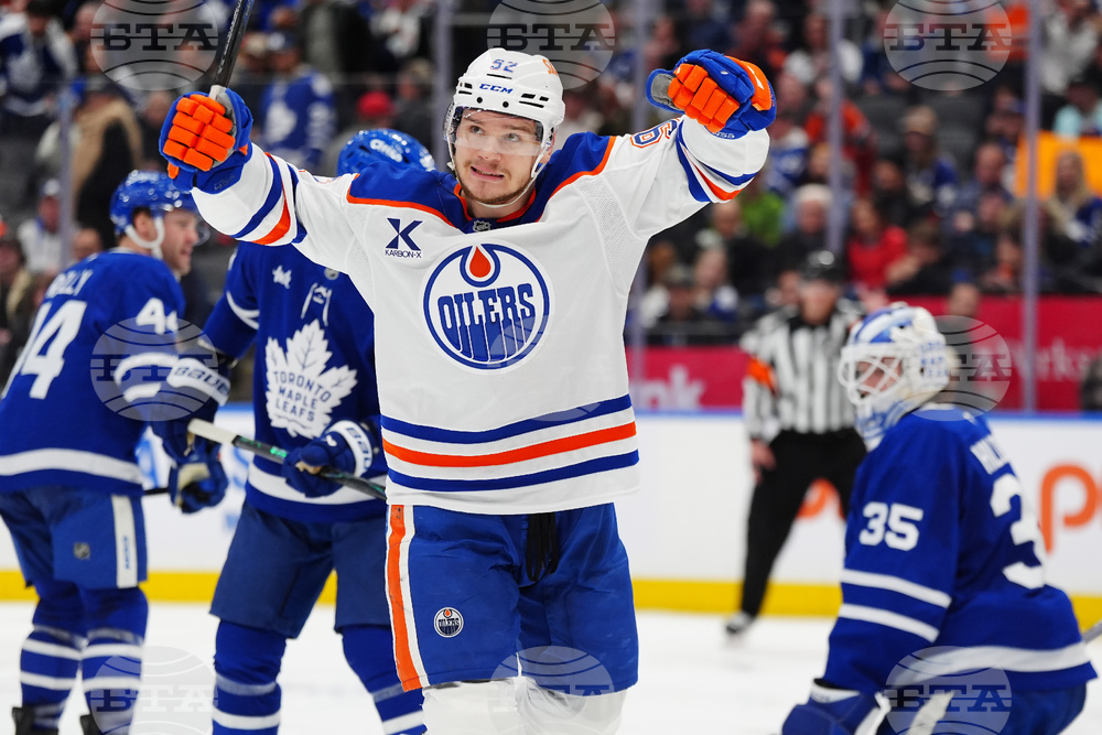 Oilers Maple Leafs Hockey