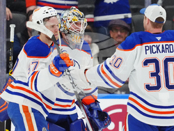 Oilers Maple Leafs Hockey