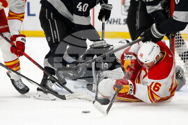 Flames Kings Hockey