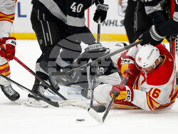 Flames Kings Hockey