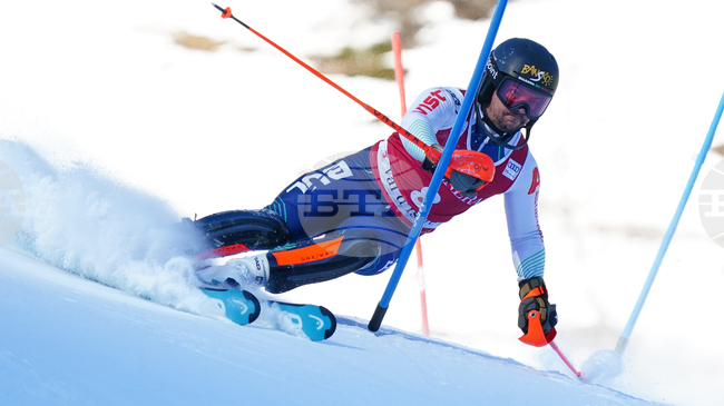 Алберт Попов се класира за втория манш на слалома във Вал д'Изер