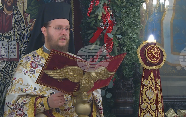 Ако не познаваме добре Стария завет, никога няма да разберем Новия завет, каза архимандрит Максим в проповедта си в Пловдив