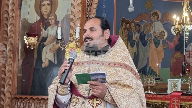 Важно е човек да постига всичко с много труд, пост и молитва, каза отец Иван в проповедта си в църквата "Св. Три Светители" в Шумен