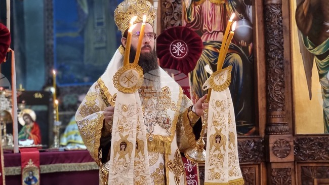 Да пазим вярата чиста и да бъдем отговорни – към Бога, Църквата и ближните си, призова Сливенският митрополит Арсений