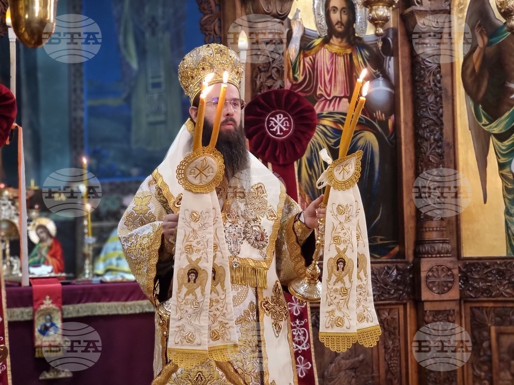 Ямбол - Сливенски митрополит Арсений - литургия