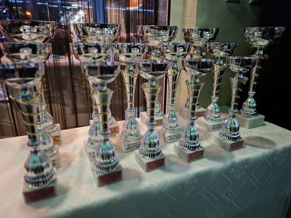 Община Сливен: Тазгодишният носител на наградата за феърплей в спортния турнир за учители е гимназията по текстил в Сливен