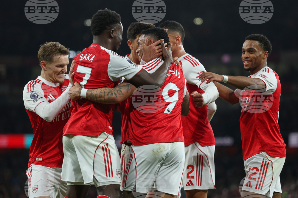 CORRECTION Britain Premier League Soccer