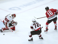 Senators Blackhawks Hockey