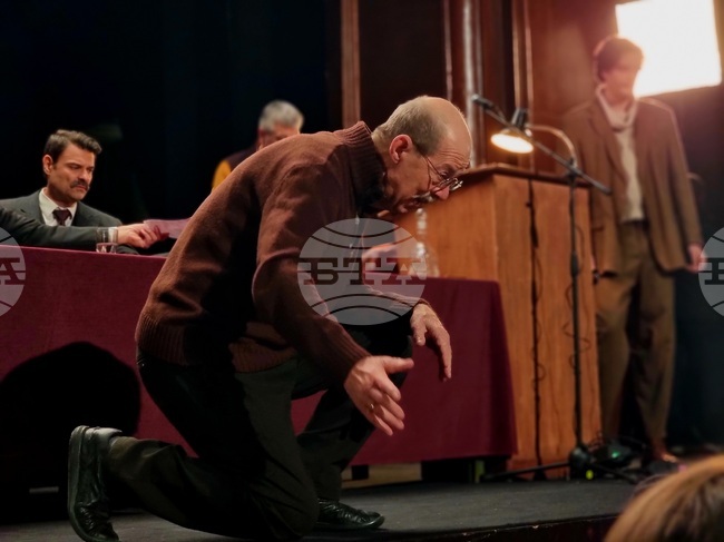 Георги Дюлгеров пред БТА: Филмът „Случайните неща“ е до голяма степен биографичен и показва как разгромът на бургаския театър предизвика прелом в мен