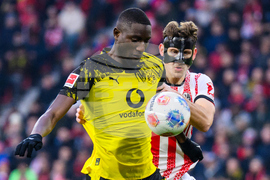 CORRECTION Germany Bundesliga Soccer