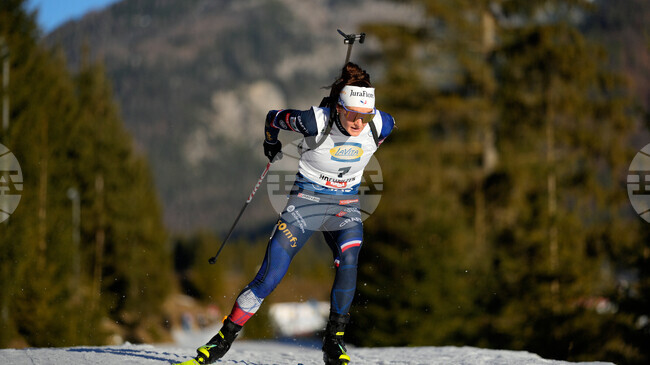 Лу Жанмоно триумфира в преследването пред родна публика от Световната купа по биатлон, Милена Тодорова пропусна надпреварата по здравословни причини