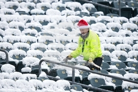 Raiders Eagles Football
