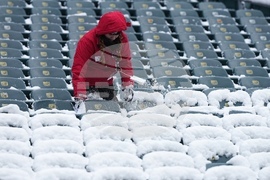 Raiders Eagles Football