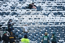 Raiders Eagles Football