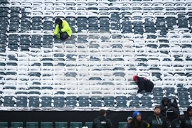 Raiders Eagles Football