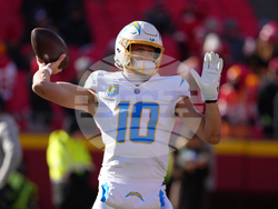 Chargers Chiefs Football