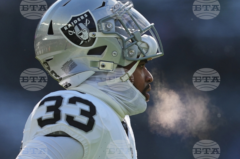 Raiders Eagles Football