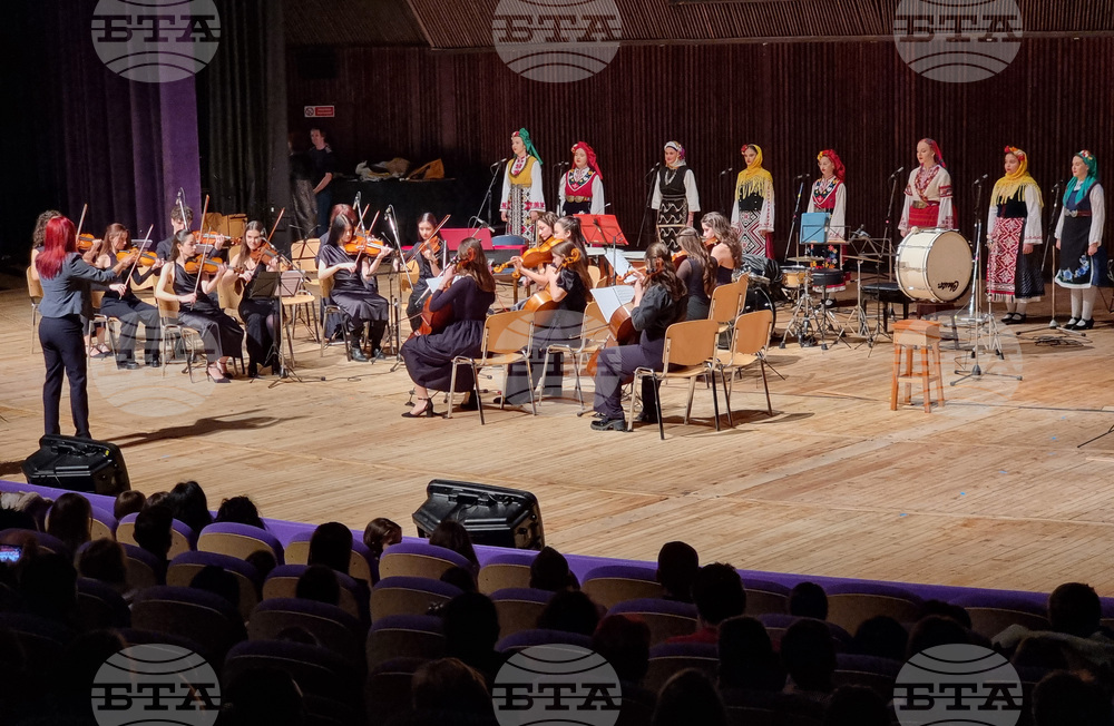 Варна - Музикално училище - концерт - 150 години Добри Христов