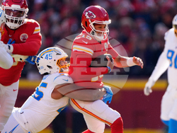 Chargers Chiefs Football