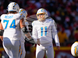 Chargers Chiefs Football