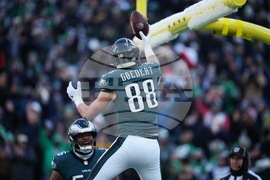 Raiders Eagles Football