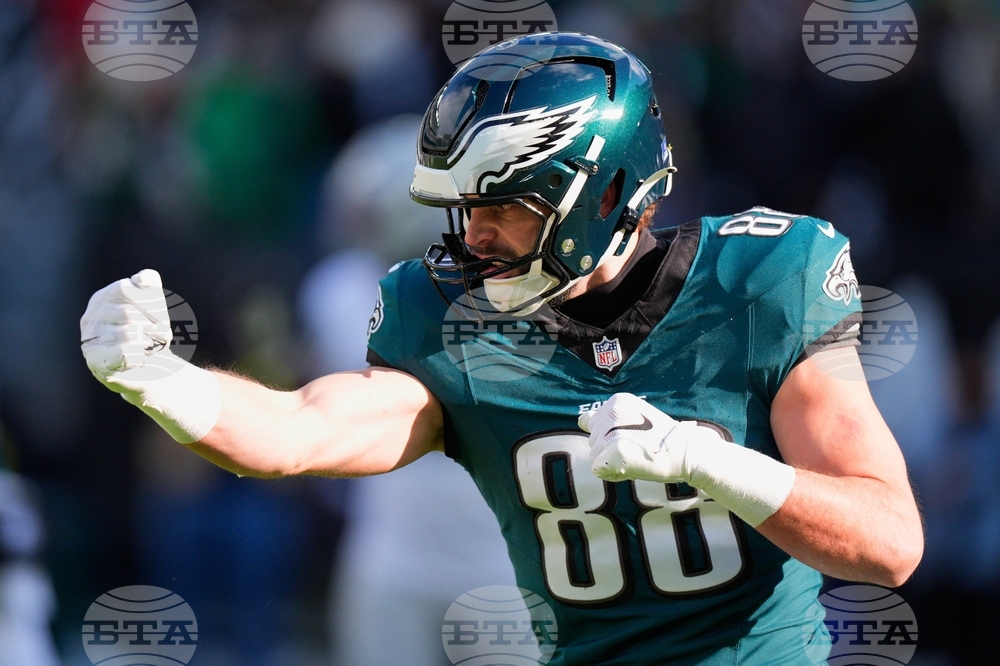 Raiders Eagles Football