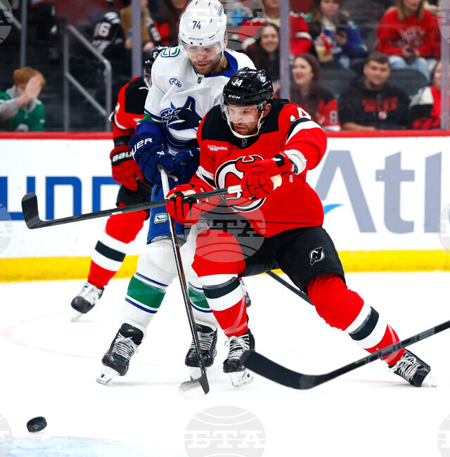 Canucks Devils Hockey