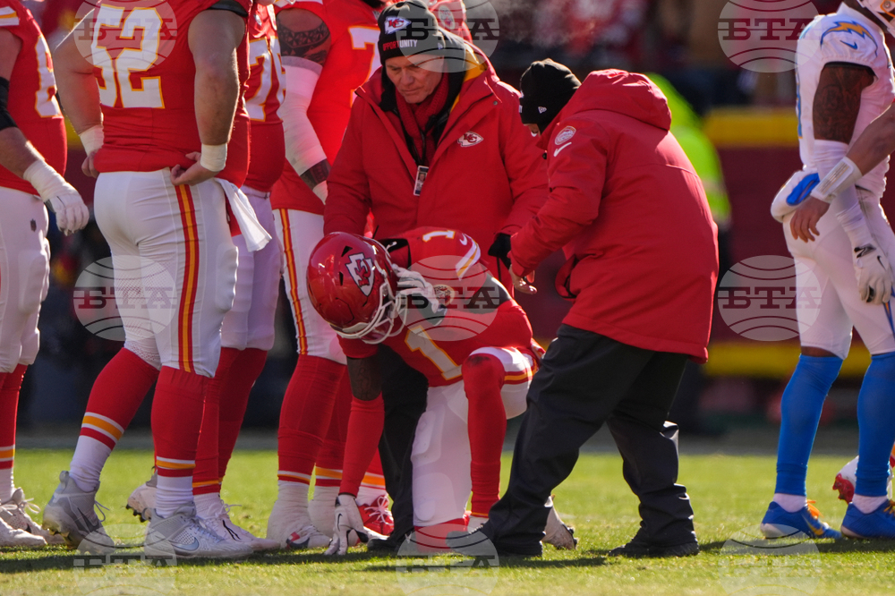 Chargers Chiefs Football