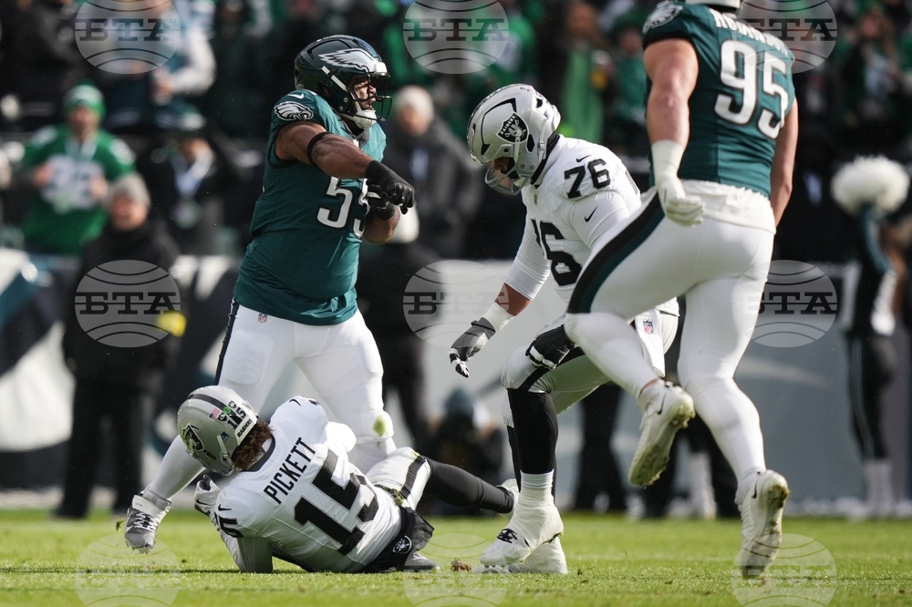 Raiders Eagles Football