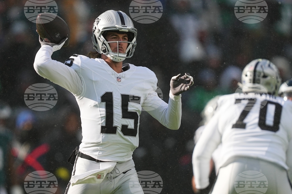 Raiders Eagles Football