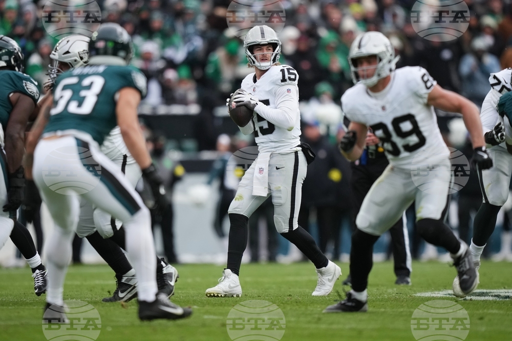 Raiders Eagles Football