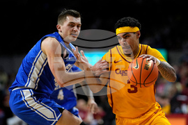 E Illinois Iowa St Basketball