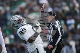 Raiders Eagles Football