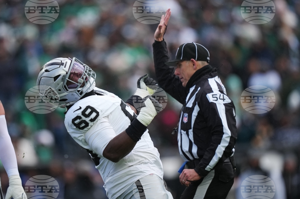 Raiders Eagles Football