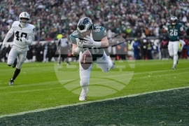 Raiders Eagles Football