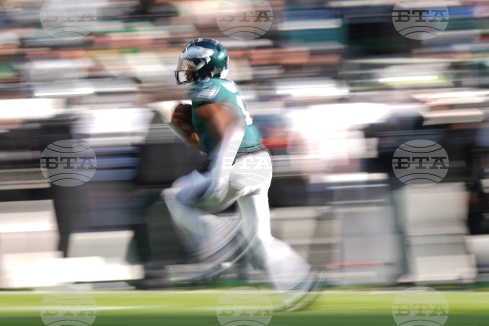 Raiders Eagles Football