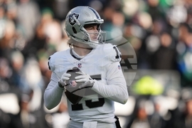 Raiders Eagles Football