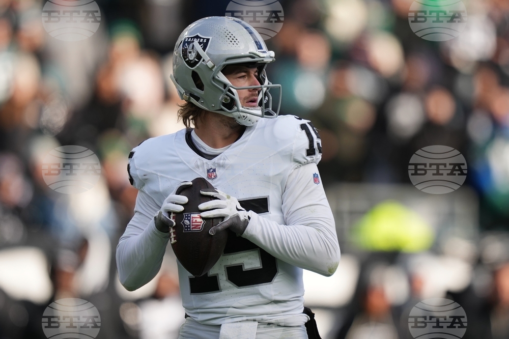 Raiders Eagles Football