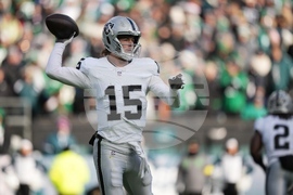 Raiders Eagles Football