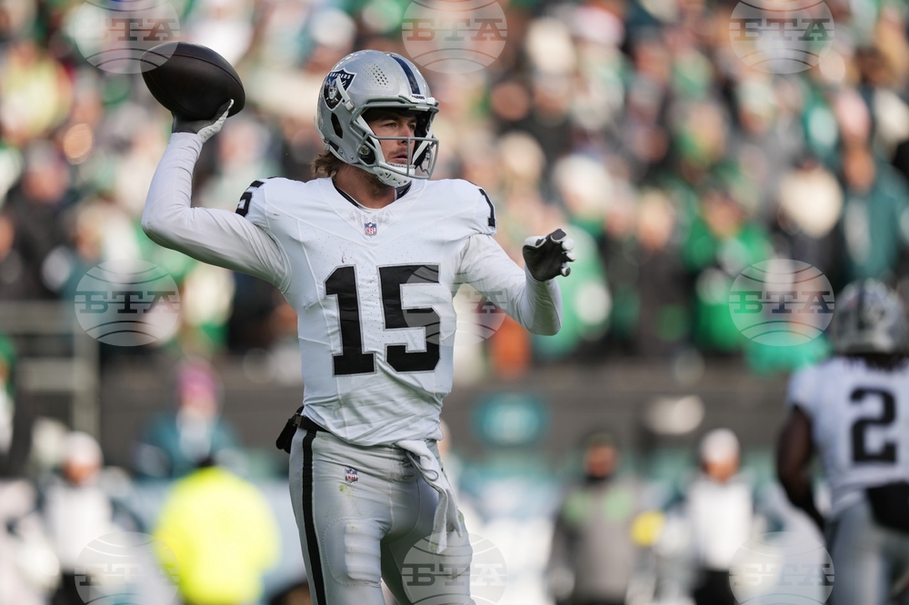 Raiders Eagles Football