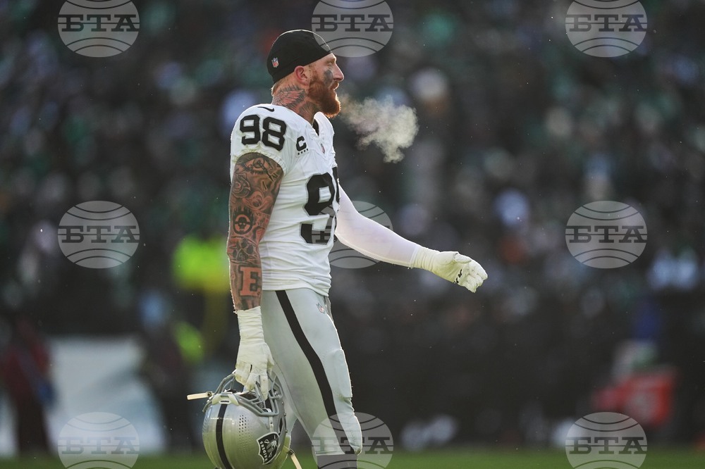 Raiders Eagles Football