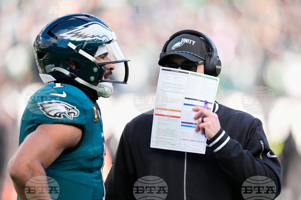 Raiders Eagles Football